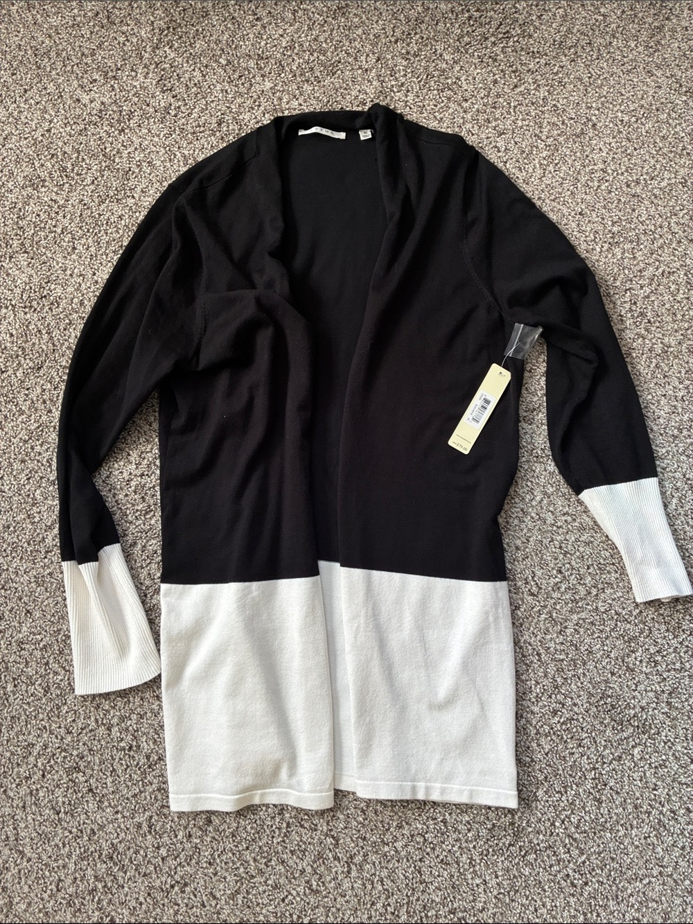 🦋 NWT $79 Women's Black and White Open-Front Colorblock Sweater Cardigan